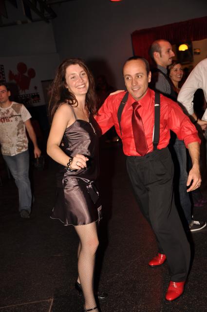 min 2010 11 13 fous swing 194
